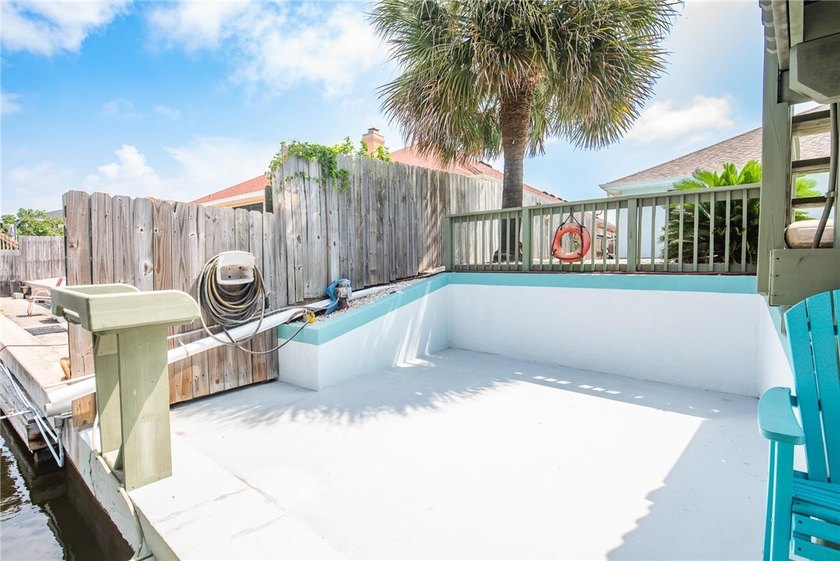 WATERFRONT LIVING MADE EASY AT AN EXCEPTIONAL PRICE...Have you - photo 31
