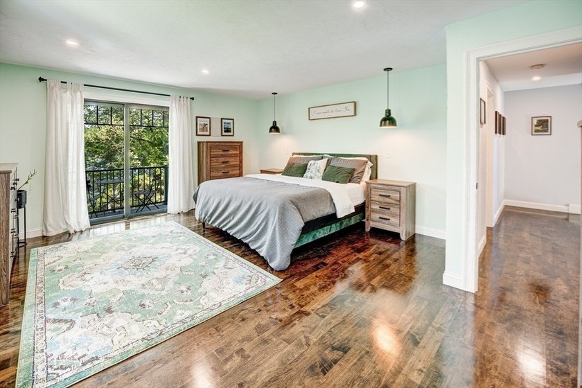 OFFER DEADLINE: 5 PM MONDAY, JUNE 8 - Lakefront living at its - photo 14