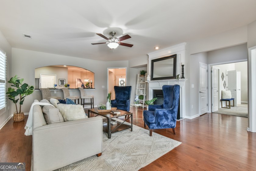 Bring all offers - Welcome to 5921 Bellflower Way, a - photo 15