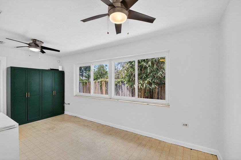 Now considering BACKUP OFFERS! Owner owned and occupied DUPLEX - photo 19