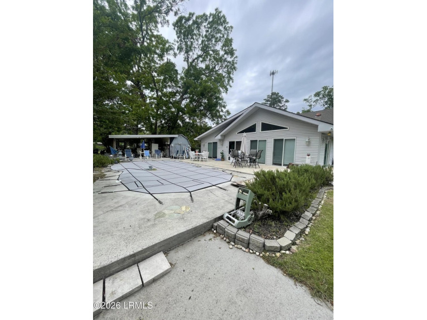 This is a Rare Opportunity ! No HOA, 3 acres, 4 Bedrooms 3 Bath - photo 21