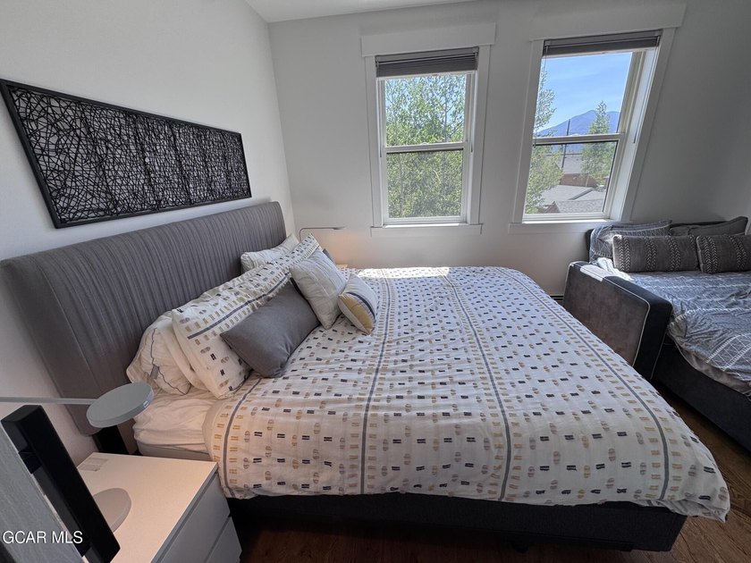 Sunny condo on a quieter street in Grand Lake. This spacious one - photo 21