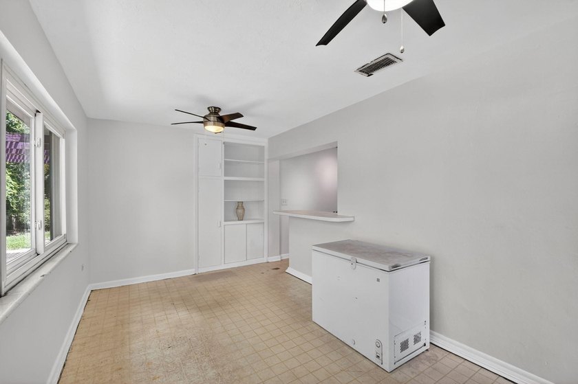 Now considering BACKUP OFFERS! Owner owned and occupied DUPLEX - photo 21
