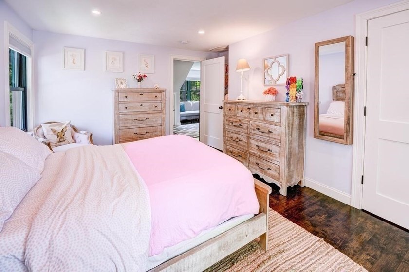 OFFER DEADLINE: 5 PM MONDAY, JUNE 8 - Lakefront living at its - photo 29