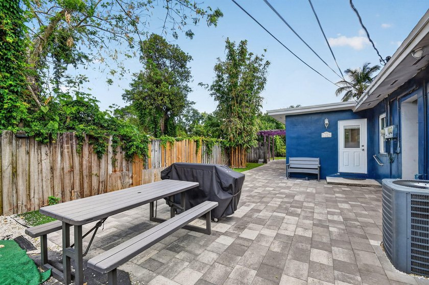 Now considering BACKUP OFFERS! Owner owned and occupied DUPLEX - photo 34