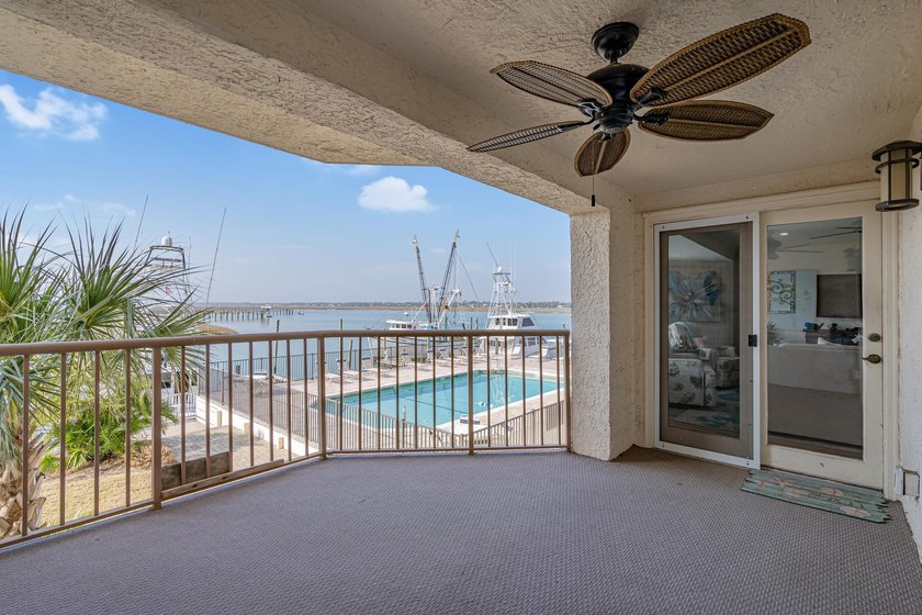 Paradise awaits this is one of the finest condos and a - photo 30