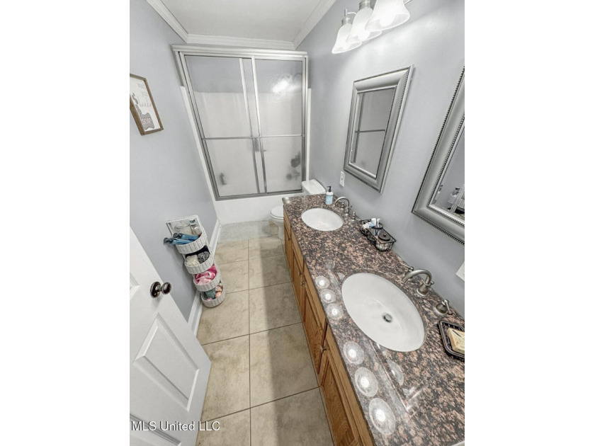 Welcome to 52 Ogden Road, your private getaway in the Kingston - photo 23