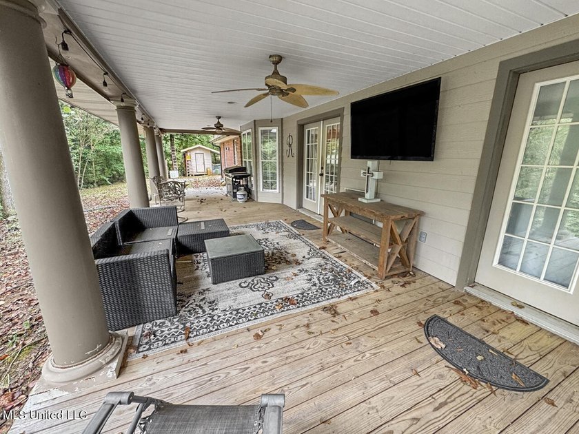 Welcome to 52 Ogden Road, your private getaway in the Kingston - photo 28