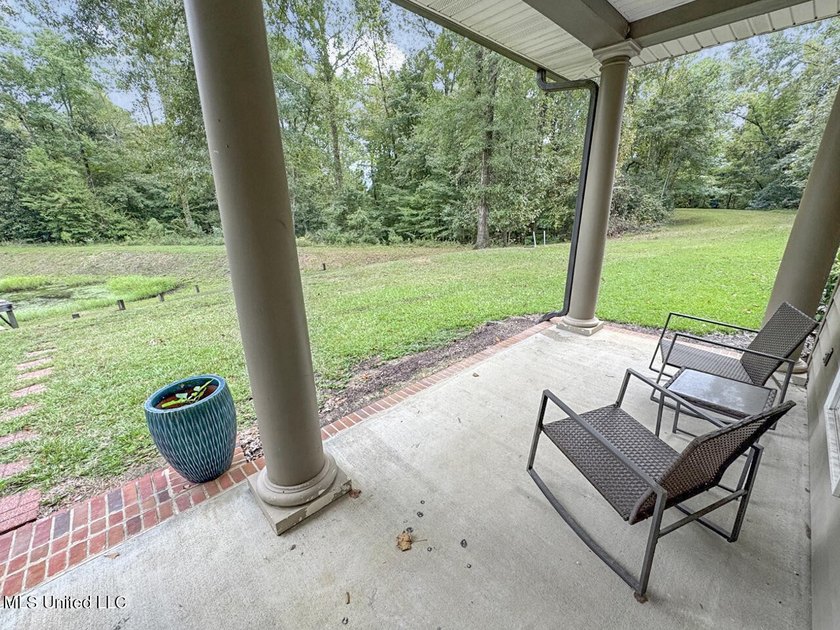 Welcome to 52 Ogden Road, your private getaway in the Kingston - photo 29