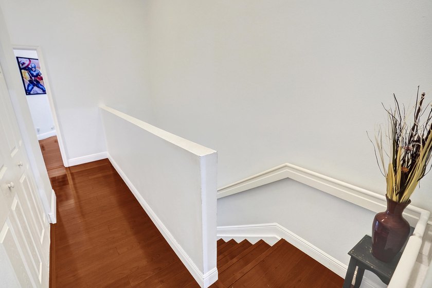 True 3-br move-in ready, well-maintained townhome with tile - photo 14