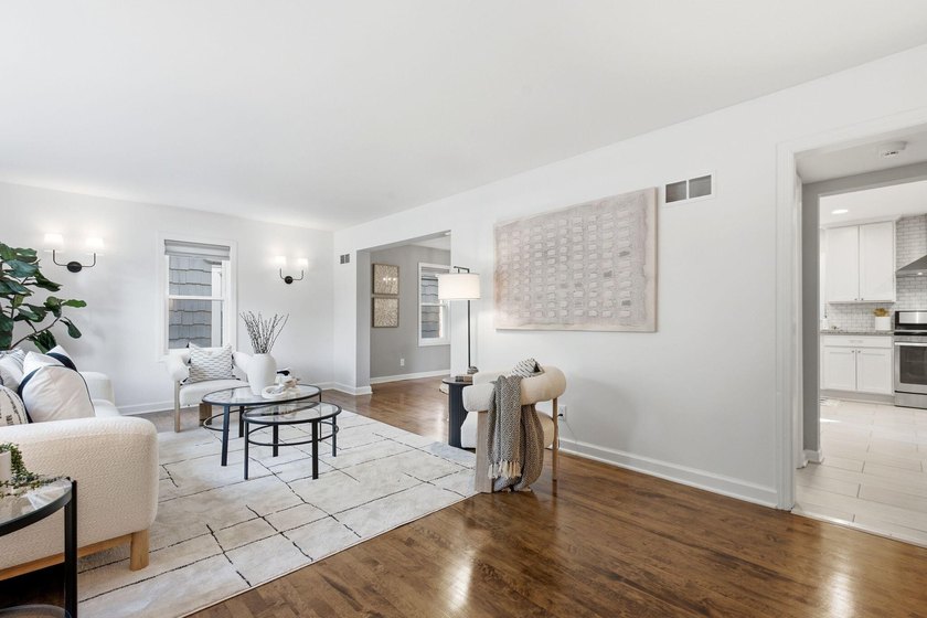 Premier Whitefish Bay location just steps from Silver Spring - photo 3