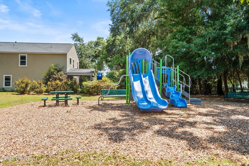 Welcome to 1 Toxaway Lane, where modern comfort meets Lowcountry - photo 37