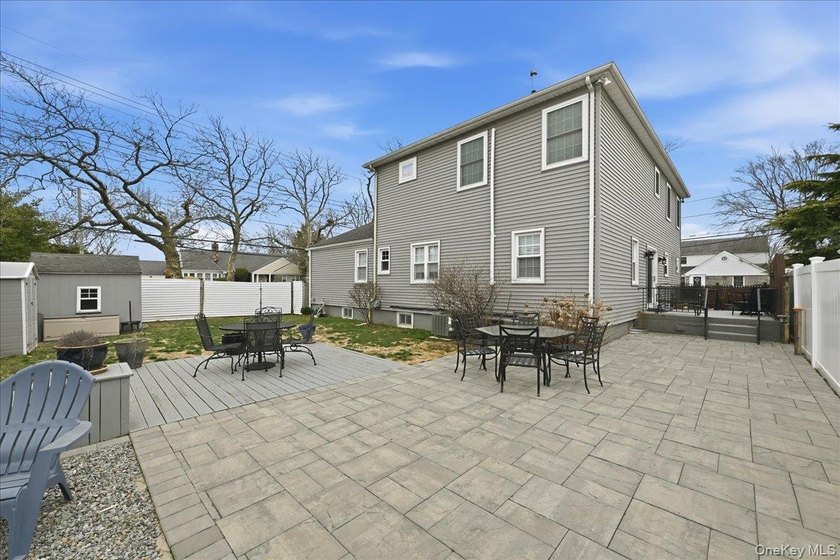 Welcome to this spacious and beautifully maintained stone-front - photo 35
