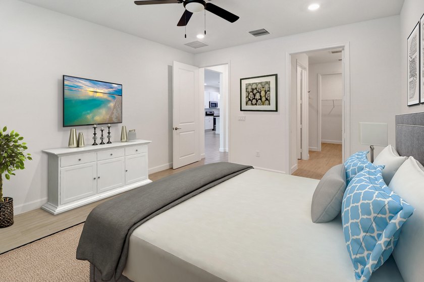 Near BRAND NEW modern 2-bedroom, 2-bathroom townhouse situated - photo 35