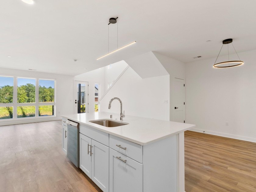 Welcome to Lakeshore Commons! This home is located in one of Oak - photo 6