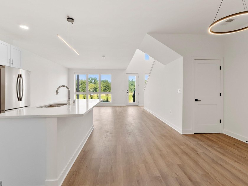 Welcome to Lakeshore Commons! This home is located in one of Oak - photo 7