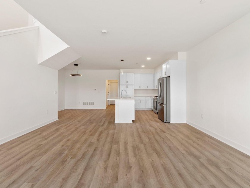 Welcome to Lakeshore Commons! This home is located in one of Oak - photo 10