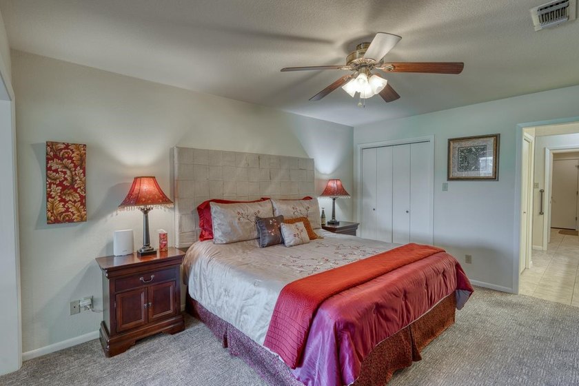 Townhome for sale in Horseshoe Bay West, just a golf cart ride - photo 13