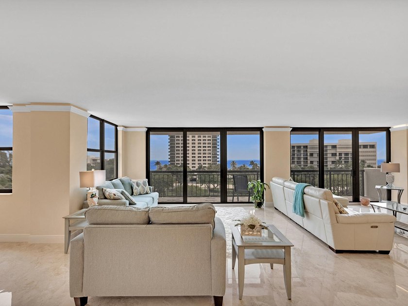 Absolutely Stunning 3 Bedroom Model Condo with Gorgeous Ocean - photo 3