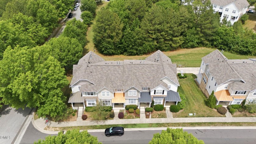 PRICE ADJUSTMENT! Welcome home to 4304 Brynwood Avenue, a - photo 6