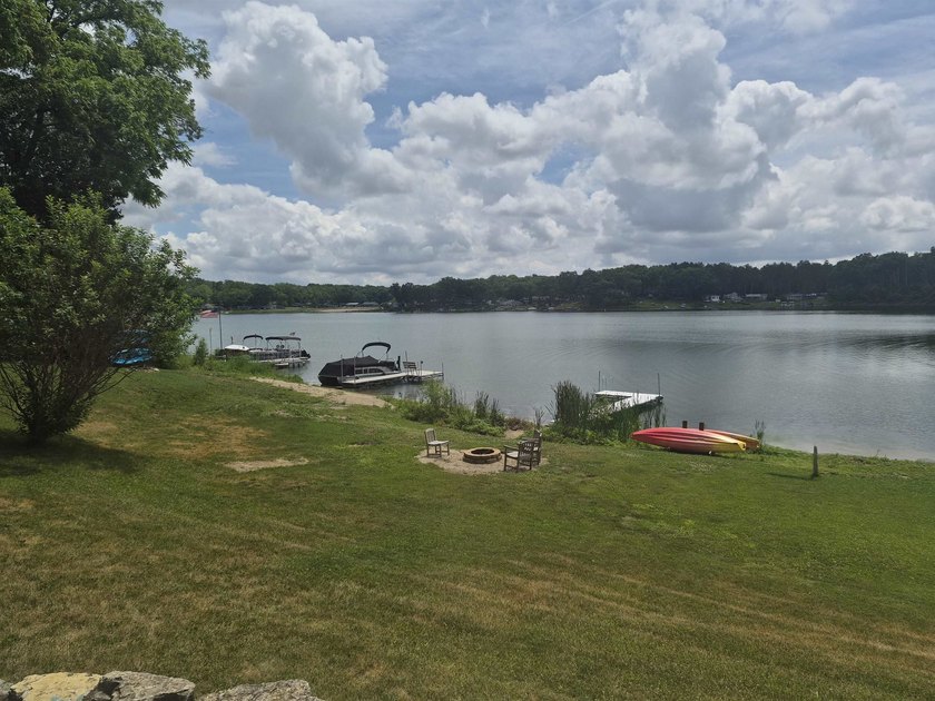 EXPERIENCE THE FEELING OF THE NORTHWOODS JUST OVER THE BORDER IN - photo 47