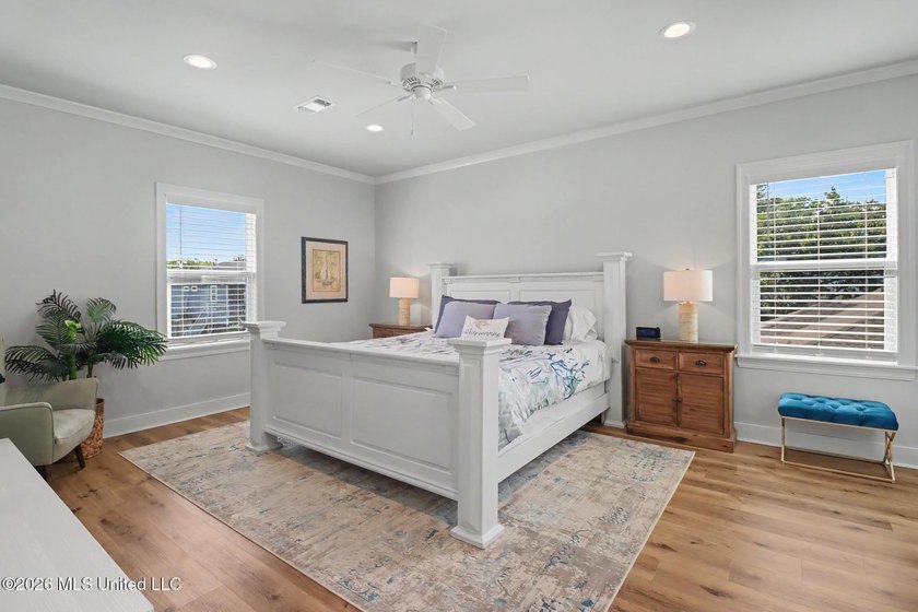 Welcome to your private waterfront escape in one of Bay St - photo 16