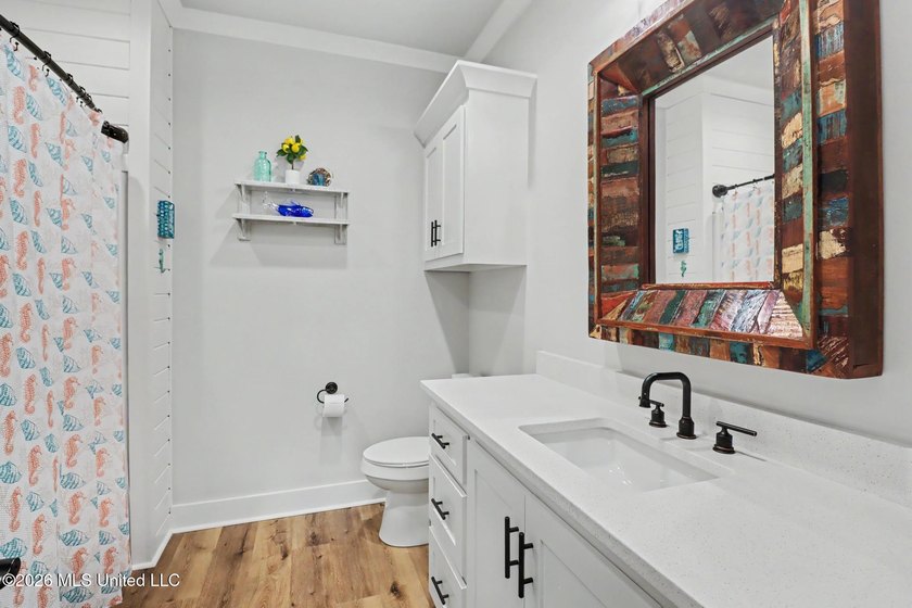 Welcome to your private waterfront escape in one of Bay St - photo 25