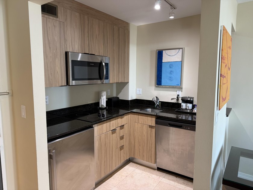 Turnkey, fully furnished condo-hotel on the Intracoastal - photo 26