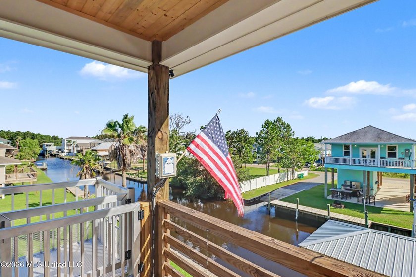 Welcome to your private waterfront escape in one of Bay St - photo 32