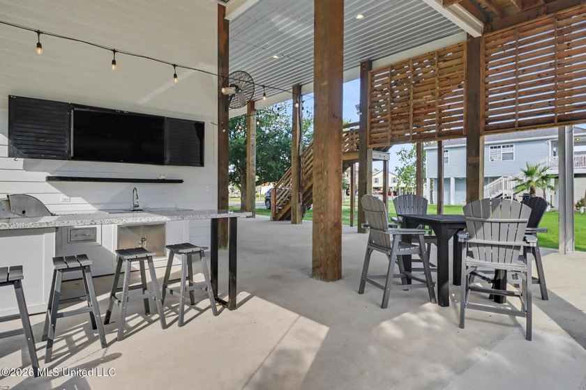 Welcome to your private waterfront escape in one of Bay St - photo 35