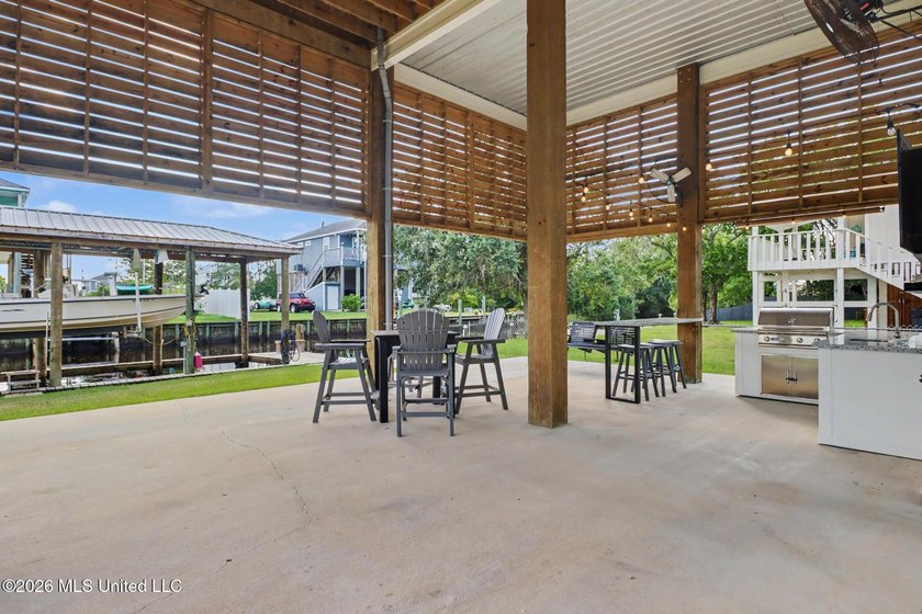 Welcome to your private waterfront escape in one of Bay St - photo 36