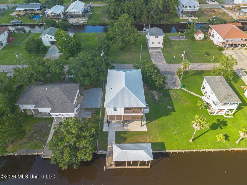 Welcome to your private waterfront escape in one of Bay St - photo 40