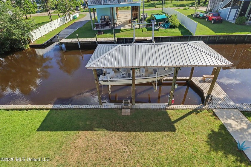 Welcome to your private waterfront escape in one of Bay St - photo 41