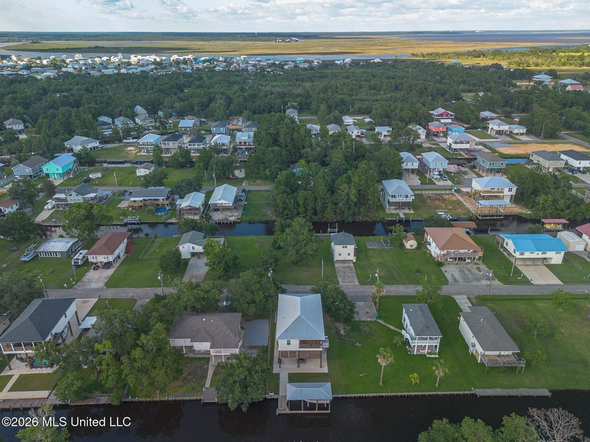 Welcome to your private waterfront escape in one of Bay St - photo 46