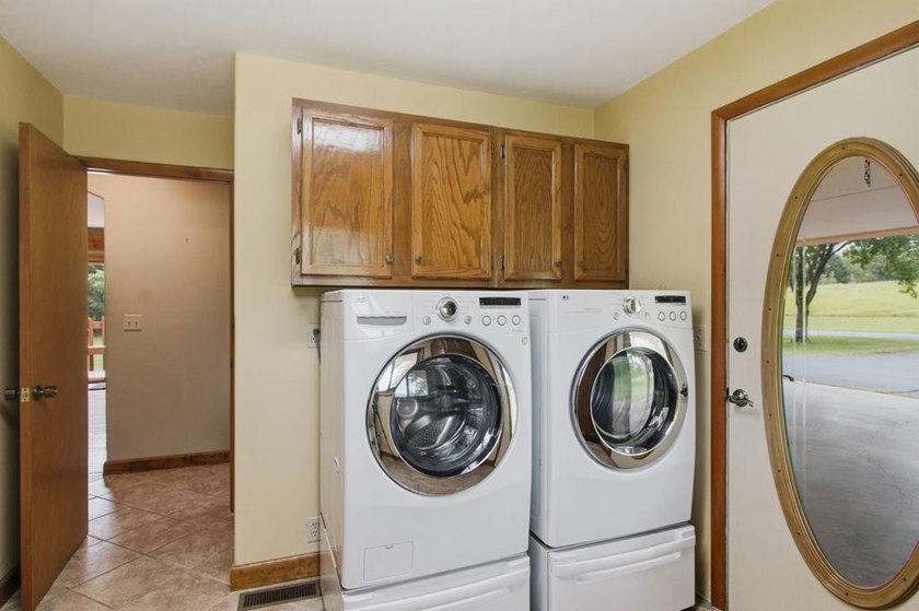 Never before offered on the market, this one-owner, custom-built - photo 17