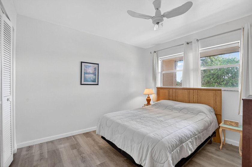 Welcome Home!! This is a beautiful 2 bedrooms and 2 bathrooms - photo 18