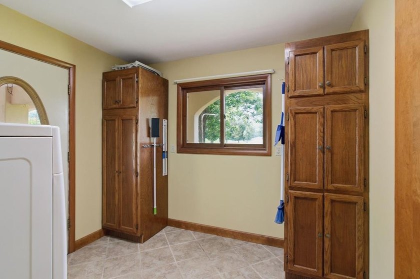 Never before offered on the market, this one-owner, custom-built - photo 18
