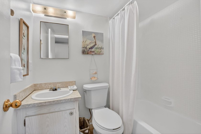 Welcome Home!! This is a beautiful 2 bedrooms and 2 bathrooms - photo 20