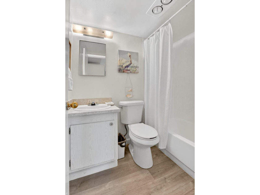 Welcome Home!! This is a beautiful 2 bedrooms and 2 bathrooms - photo 21