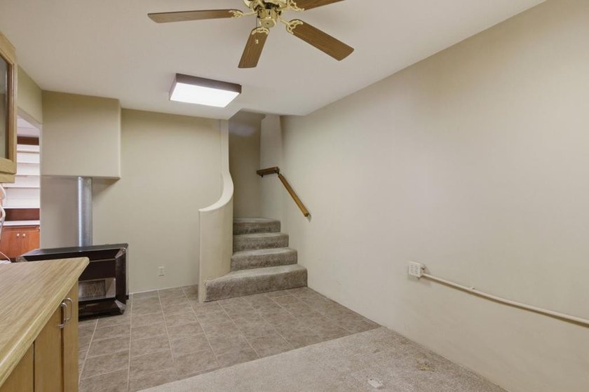 Never before offered on the market, this one-owner, custom-built - photo 27
