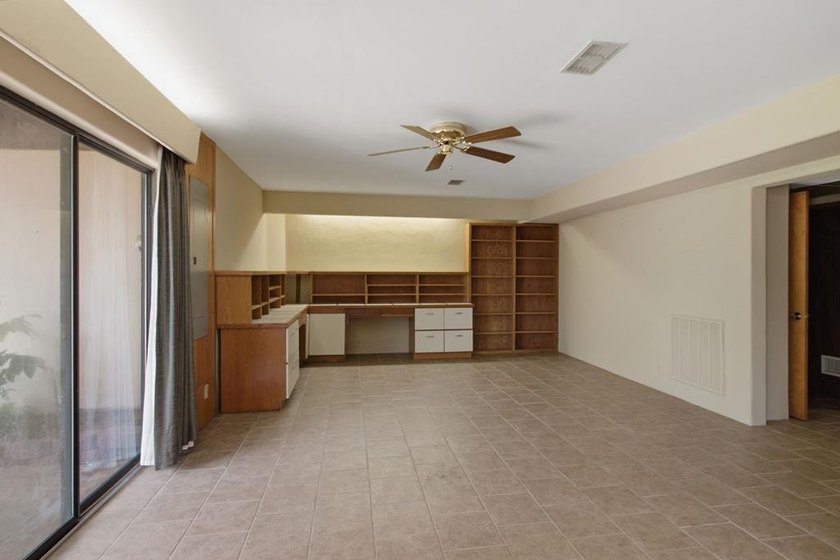 Never before offered on the market, this one-owner, custom-built - photo 31