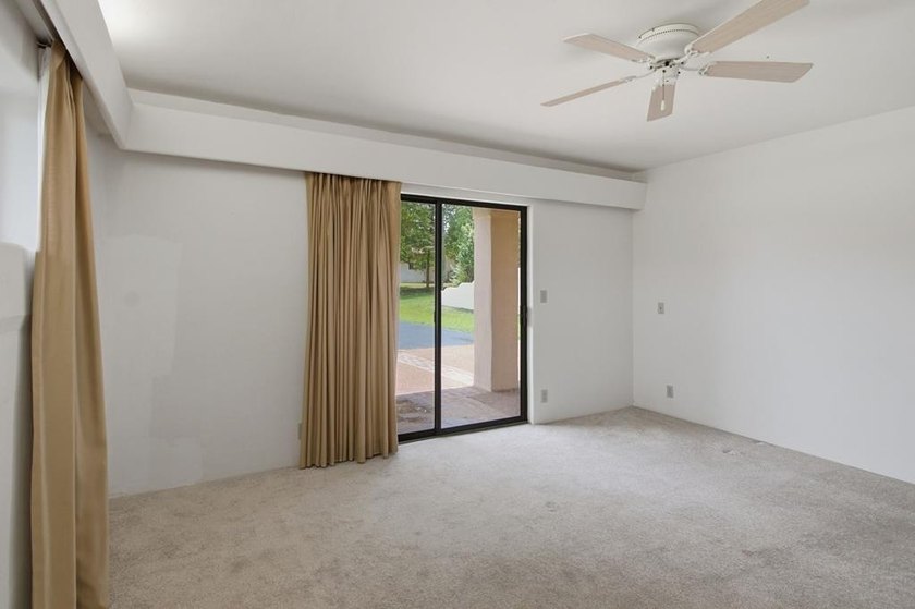 Never before offered on the market, this one-owner, custom-built - photo 36