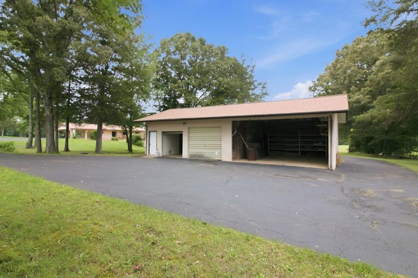 Never before offered on the market, this one-owner, custom-built - photo 43