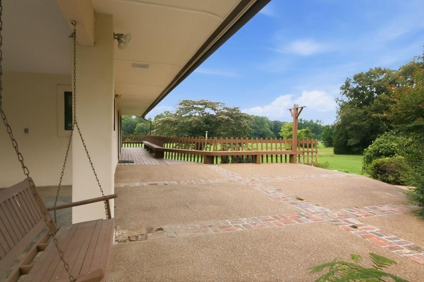 Never before offered on the market, this one-owner, custom-built - photo 46
