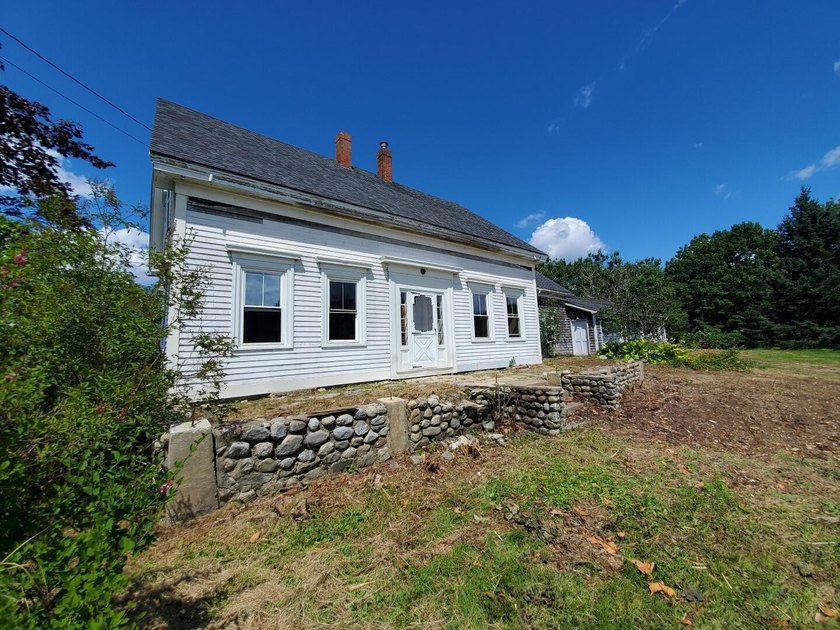 Searsport - Antique Cape fixer upper. 2 surveyed lotsmercial - photo 22