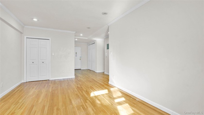 North Flushing Co-op for Sale - Spacious 1 Bedroom; Welcome to - photo 4