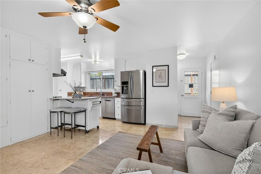 Summer Special! Welcome to this beautifully upgraded turnkey - photo 17