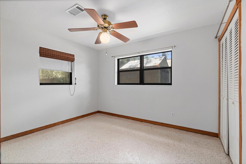BEING SOLD AS-IS Welcome to this beautifully 3-bedroom, 2-bath - photo 22
