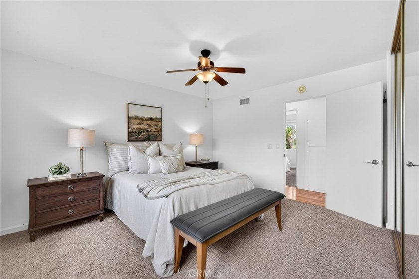 Summer Special! Welcome to this beautifully upgraded turnkey - photo 30