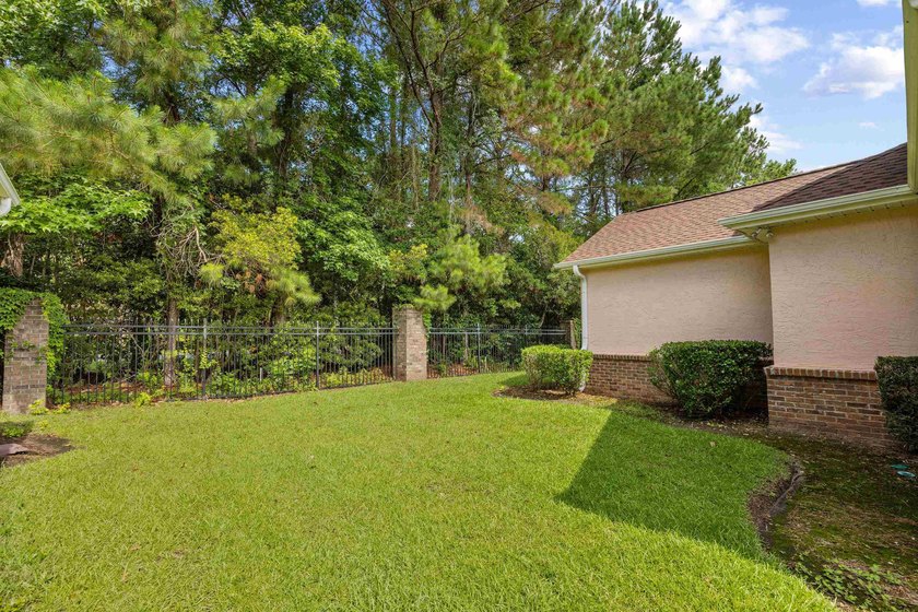 OPEN HOUSE SATURDAY 12 - 2 PM. Welcome to 845 Laquinta Loop, a - photo 33